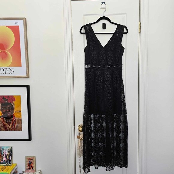 Black Contrast Lace Dress - Picture 1 of 9